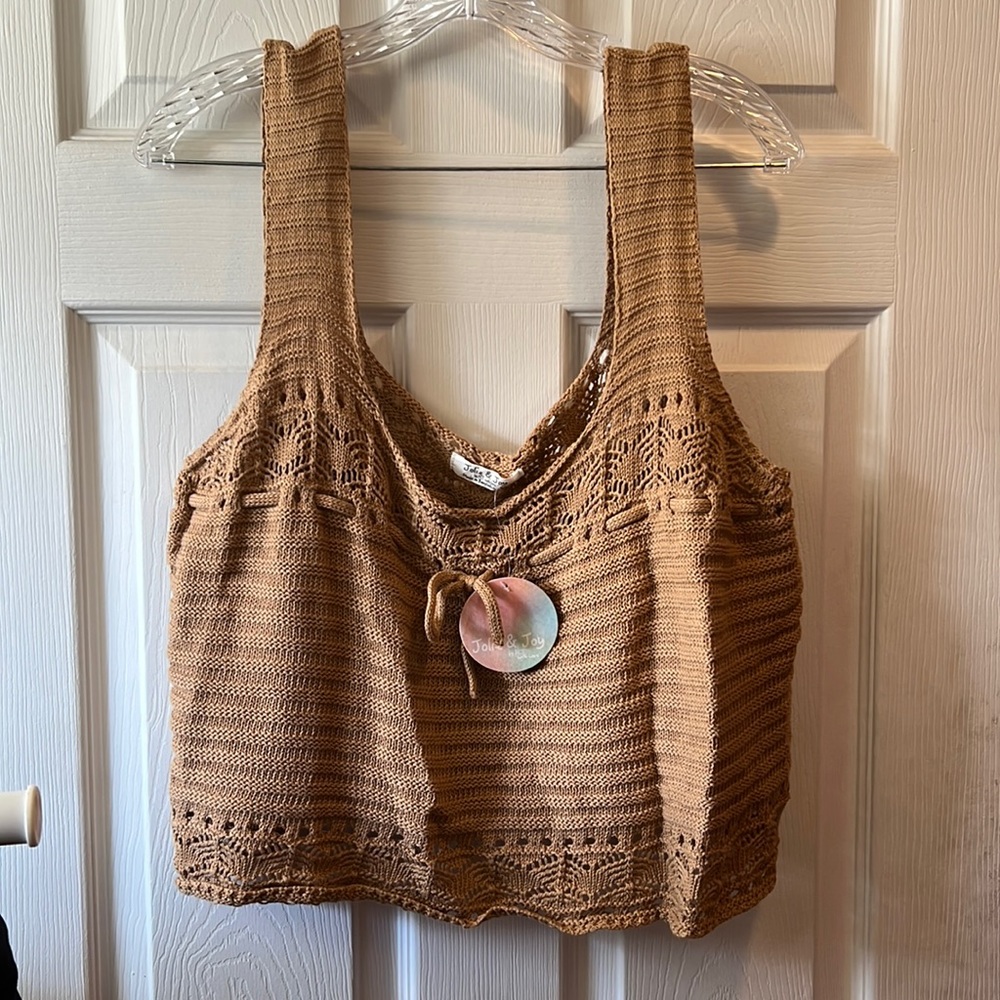 Crochet cropped tank